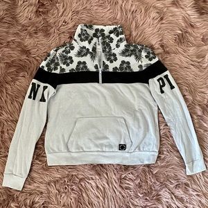 Victoria’s Secret PINK Grayish/Purple Hoodie 🐚